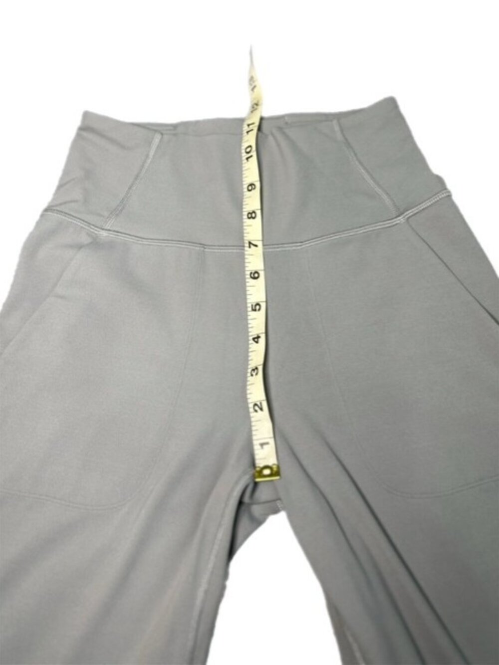 Lululemon Wide Leg Pants Sweats Light Gray Pockets Size 2 Excellent Condition! - Picture 4 of 6